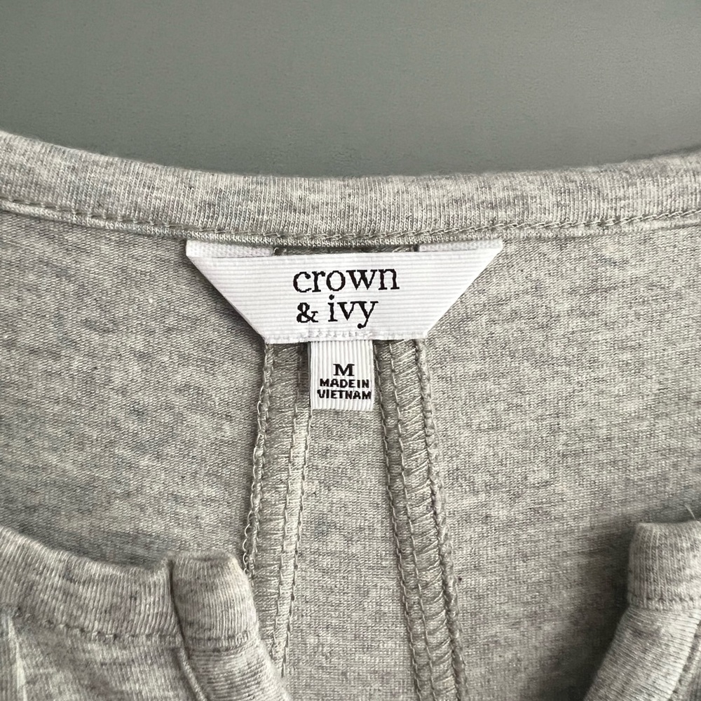 crown & ivy Light Gray Long Sleeve Dress - Picture 2 of 3